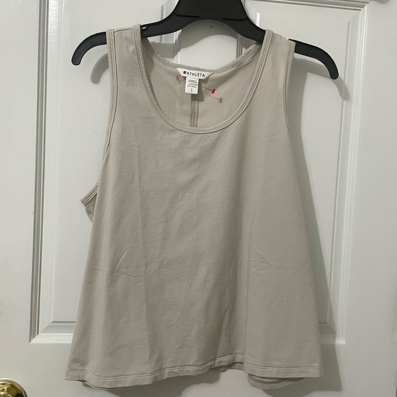Athleta Light Tan athletic Top size large - Picture 4 of 10